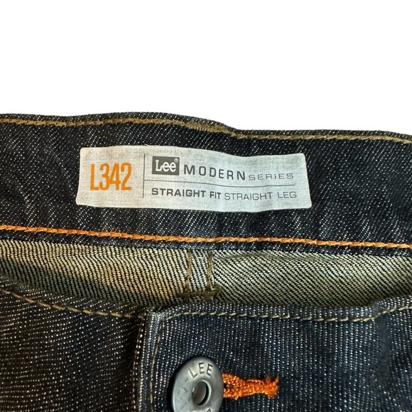 LEE Jeans Men 42X32 Straight Leg Mid-Rise Dark Blue‎ Denim Causal - Picture 2 of 9